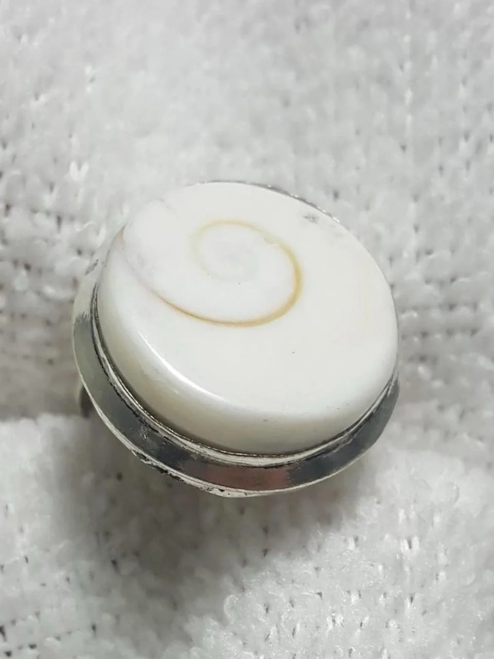 925 Silver White Shell Spiral Statement Ring